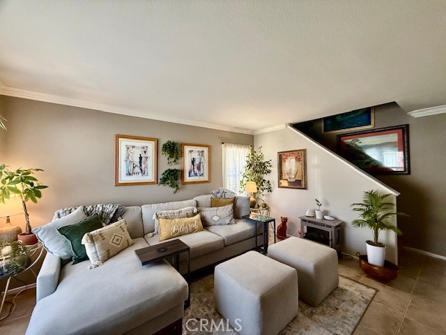 Detail Gallery Image 4 of 27 For 14921 Pete Dye St, Moreno Valley,  CA 92555 - 3 Beds | 2/1 Baths