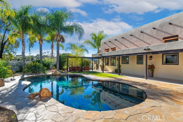 Detail Gallery Image 3 of 66 For 19250 Corte Palabras, Murrieta,  CA 92562 - 4 Beds | 3 Baths