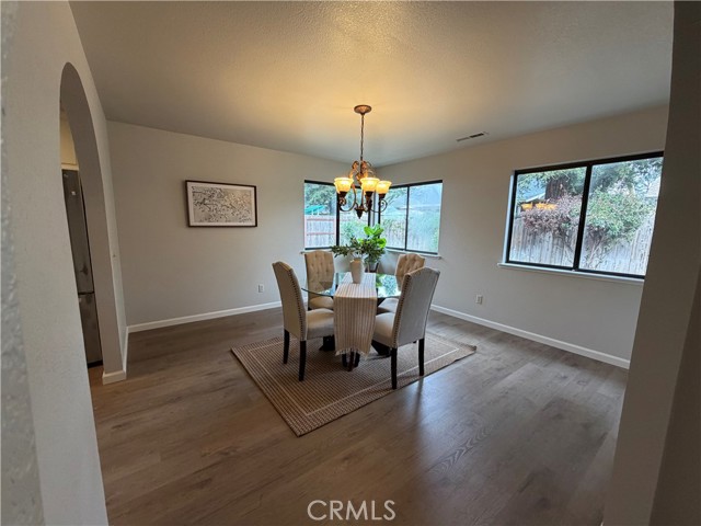 Detail Gallery Image 10 of 30 For 1036 Gateway Ln, Chico,  CA 95926 - 3 Beds | 2/1 Baths
