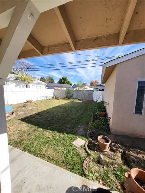 Detail Gallery Image 16 of 17 For 6030 Lindley Ave, Encino,  CA 91316 - 3 Beds | 2 Baths