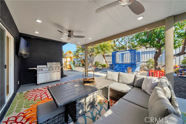 Detail Gallery Image 41 of 44 For 2809 Olive Ln, Santa Ana,  CA 92706 - 4 Beds | 2 Baths