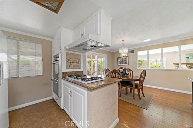 Detail Gallery Image 5 of 19 For 2208 E Linfield, Glendora,  CA 91740 - 4 Beds | 2 Baths