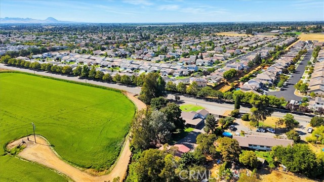 2124 Erle Road, Marysville CA: https://media.crmls.org/medias/ac238aaf-bac9-44aa-9f18-c8826f029cec.jpg