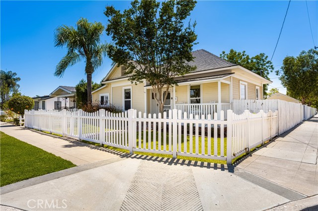 890 N Grand Street #3, Orange, CA, 92867 890 N Grand Street #3, Orange, CA, 92867