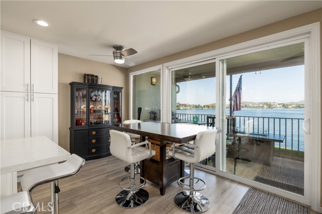 Detail Gallery Image 13 of 41 For 22084 Treasure Island Dr #29,  Canyon Lake,  CA 92587 - 2 Beds | 2 Baths