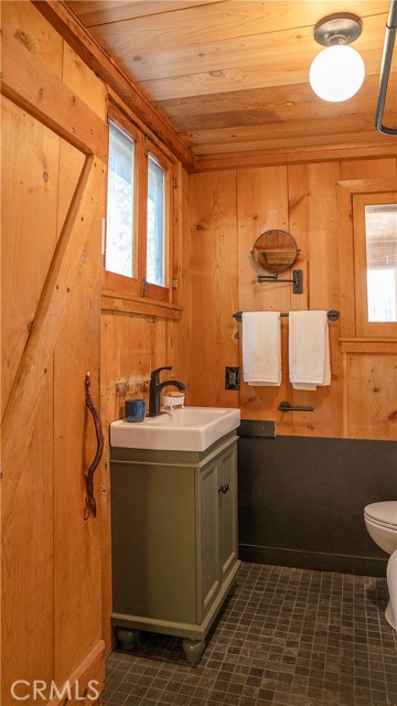 Detail Gallery Image 21 of 48 For 25201 Fern Valley Rd, Idyllwild,  CA 92549 - 1 Beds | 1 Baths