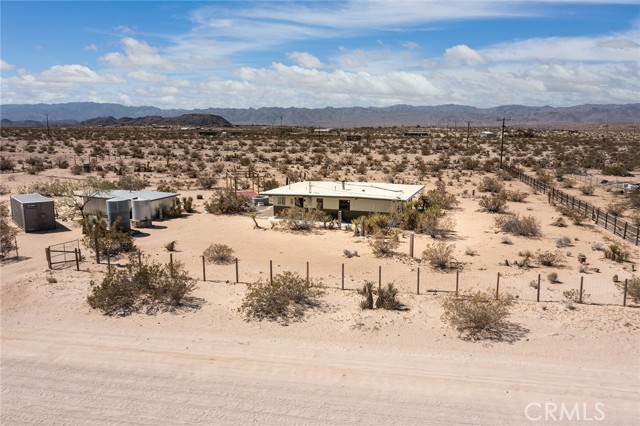 Detail Gallery Image 2 of 27 For 64525 Winters Rd, Joshua Tree,  CA 92252 - 1 Beds | 1 Baths