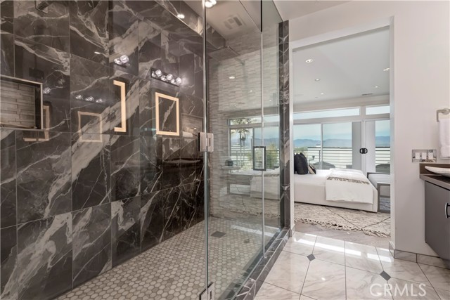 Detail Gallery Image 9 of 43 For 11698 Picturesque, Studio City,  CA 91604 - 3 Beds | 2/1 Baths