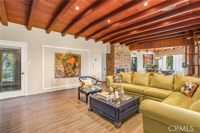 1872 Arroyo Drive, Riverside CA: https://media.crmls.org/medias/ac27b25d-37ef-4596-bd25-960e27e64f79.jpg