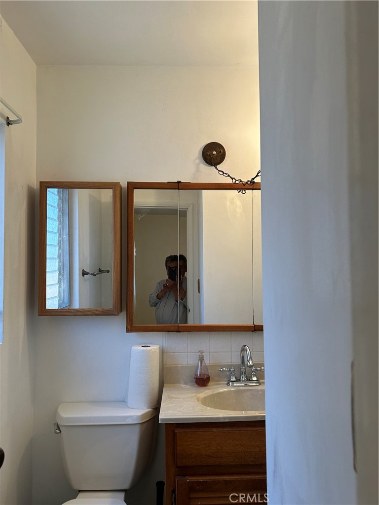 https://media.crmls.org/medias/ac28bcc9-b2c5-42f6-a350-54e7e6039fcf.jpg?preset=X-Large
