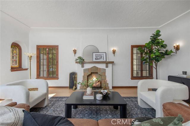 Detail Gallery Image 11 of 62 For 3928 Olive, Long Beach,  CA 90807 - 4 Beds | 2 Baths