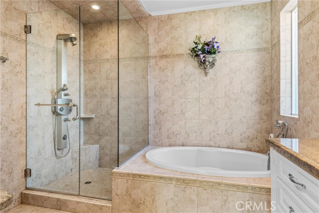 Detail Gallery Image 19 of 34 For 4432 Leydon Ave, Woodland Hills,  CA 91364 - 3 Beds | 2 Baths