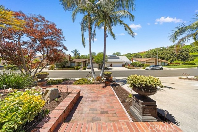 22982 Cecelia, Mission Viejo CA: https://media.crmls.org/medias/ac29de73-c3ea-4f03-8813-3b4609825cbb.jpg