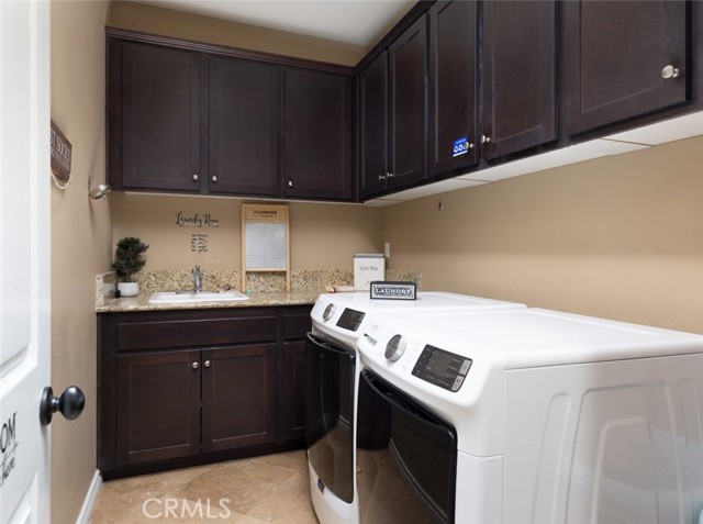 16778 Nandina Avenue, Riverside CA: https://media.crmls.org/medias/ac29ec7c-0d18-4c36-897a-0a60c3715241.jpg