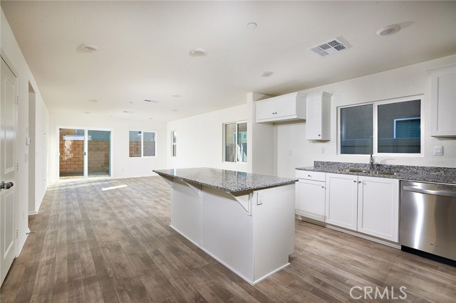 Detail Gallery Image 4 of 15 For 30560 Acappella Dr, Winchester,  CA 92596 - 3 Beds | 2 Baths