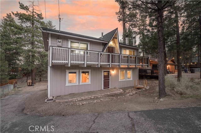 Detail Gallery Image 2 of 43 For 276 Stanford Way, Big Bear City,  CA 92314 - 4 Beds | 2 Baths