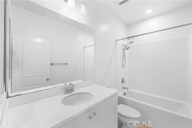 Detail Gallery Image 15 of 23 For 5657 Mcculloch Ave #102,  Temple City,  CA 91780 - 3 Beds | 3 Baths