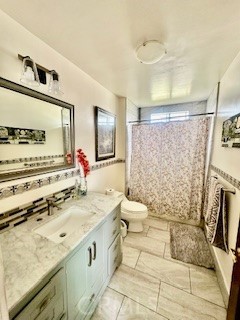 Detail Gallery Image 11 of 16 For 810 W 131st St, Compton,  CA 90222 - 4 Beds | 2 Baths