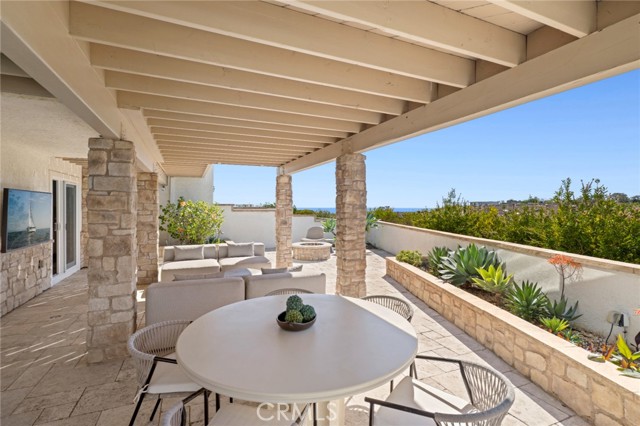 Detail Gallery Image 34 of 51 For 15 Curl Dr, Corona Del Mar,  CA 92625 - 3 Beds | 3 Baths