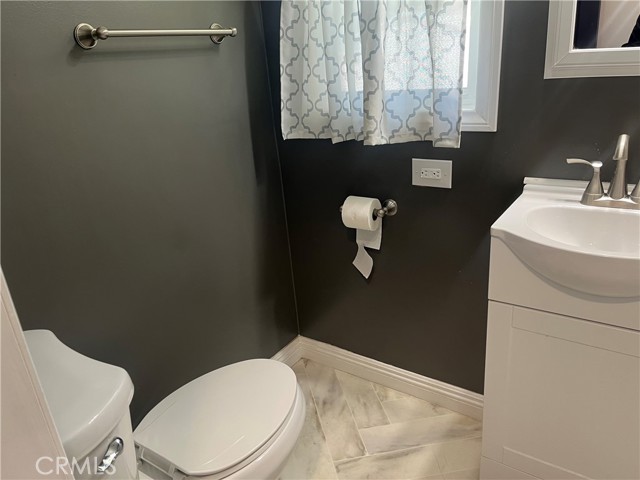 408 S Indiana Street, Anaheim CA: https://media.crmls.org/medias/ac2c8598-cceb-41e5-a0e9-92ebb46aba37.jpg