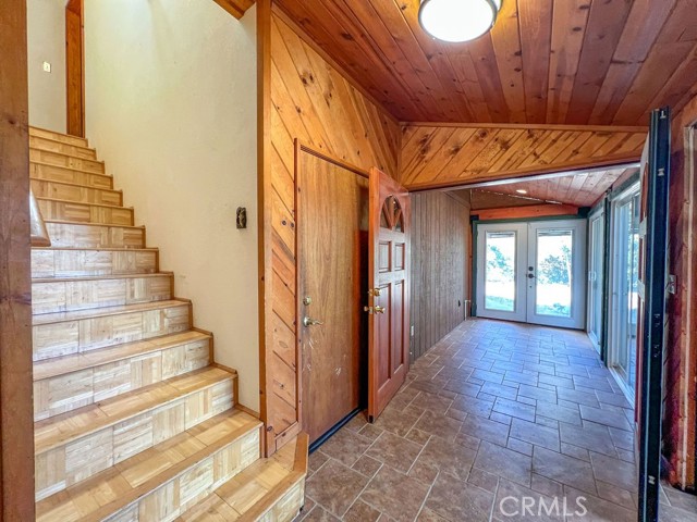 2208 Bernina, Pine Mountain Club CA: https://media.crmls.org/medias/ac2cdbdb-9f8a-44e9-9990-9f5f0235ed44.jpg