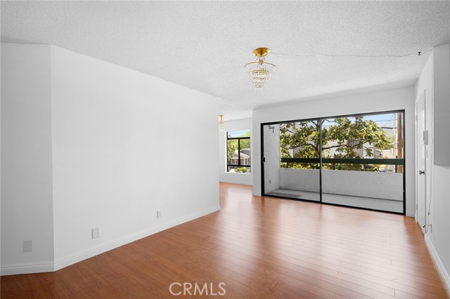 Detail Gallery Image 4 of 25 For 1142 Stanley Ave #12,  Glendale,  CA 91206 - 2 Beds | 2 Baths