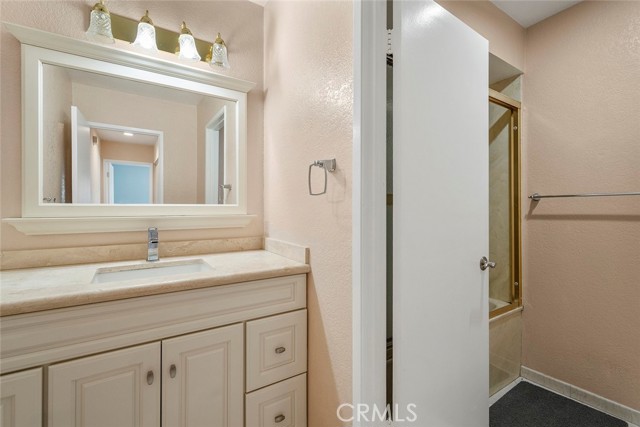 Detail Gallery Image 23 of 37 For 1330 via Christina, Vista,  CA 92084 - 3 Beds | 2 Baths