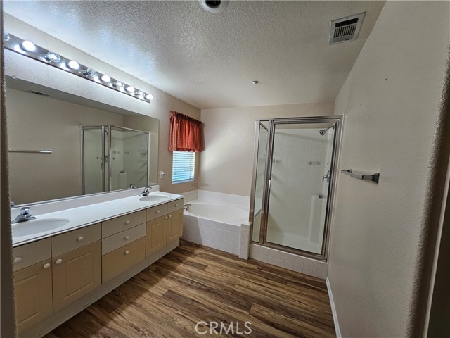 1366 Withorn Court, Riverside CA: https://media.crmls.org/medias/ac2f439d-0d63-4ab6-8e8a-daa5c141ff37.jpg