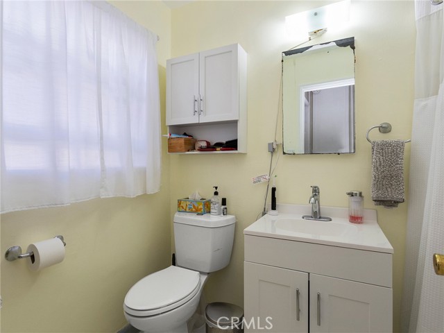 Detail Gallery Image 16 of 39 For 517 N Avon St, Burbank,  CA 91505 - 3 Beds | 1 Baths