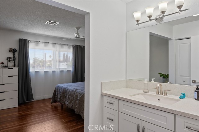 Detail Gallery Image 12 of 39 For 13011 Doty Ave #44,  Hawthorne,  CA 90250 - 3 Beds | 1/1 Baths