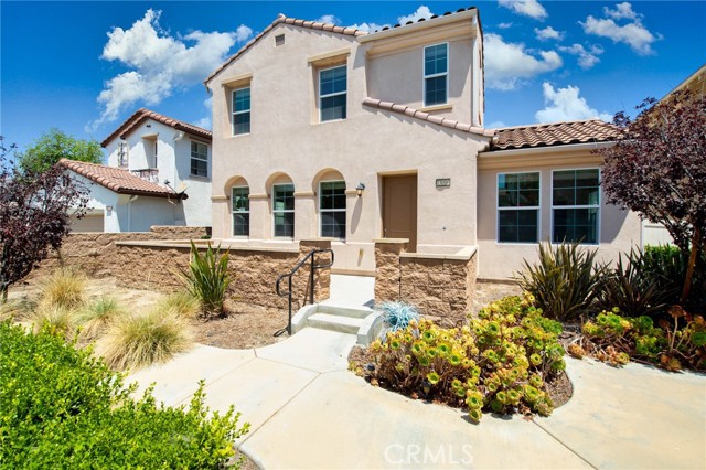 13016 Waterlily Way, Chino CA: https://media.crmls.org/medias/ac301546-542b-4d35-9eeb-936dcf97af9c.jpg