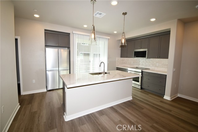 Detail Gallery Image 7 of 40 For 1487 Skyline Lane, San Pedro,  CA 90732 - 3 Beds | 3/1 Baths