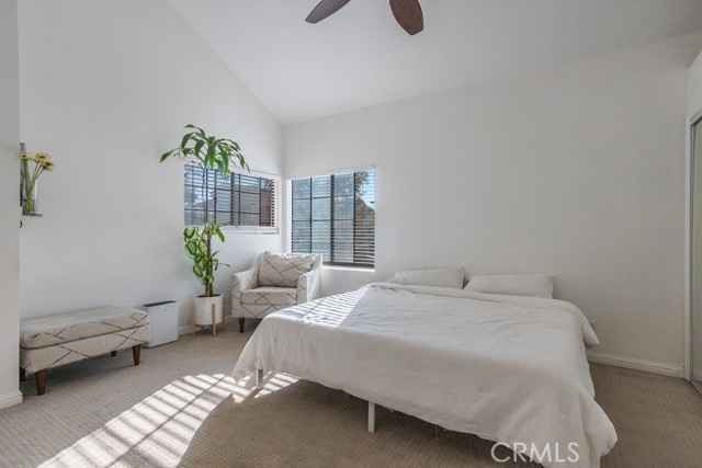 Detail Gallery Image 18 of 38 For 18213 Flynn Dr #132,  Canyon Country,  CA 91387 - 2 Beds | 2 Baths