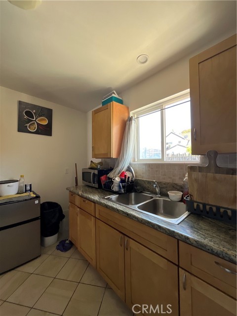 1248 Rolland Curtis Place, Los Angeles CA: https://media.crmls.org/medias/ac314d9d-9123-4302-bfba-39b9dbd4c317.jpg