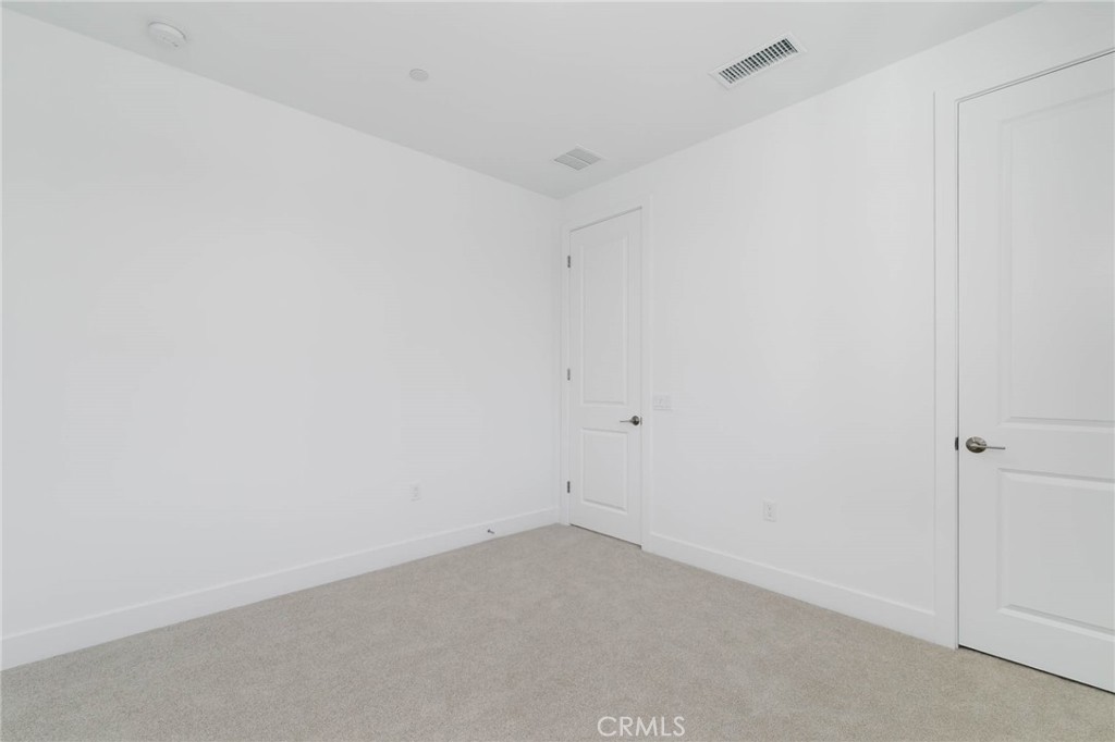 https://media.crmls.org/medias/ac31a310-db07-48b7-98e8-0f39b5177914.jpg?preset=X-Large