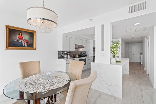 850 E Ocean Boulevard, Long Beach CA: https://media.crmls.org/medias/ac322231-f90c-441c-891f-14e1fc07f397.jpg