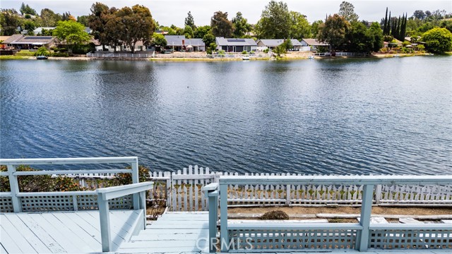 42768 Santa Suzanne Place, Temecula CA: https://media.crmls.org/medias/ac325fba-67f5-4fac-b2ee-6b63249732ea.jpg