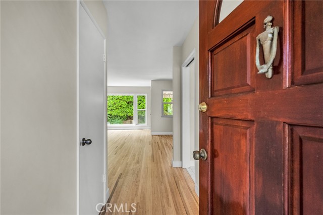 Image 2 of 25 For 2607 Nearcliff Street