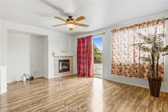 9209 Rosecut Court, Sacramento CA: https://media.crmls.org/medias/ac33e35a-7fb2-424c-b8f3-4128c926a951.jpg