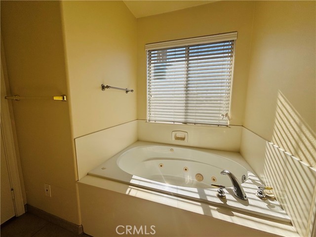 Detail Gallery Image 16 of 18 For 18306 Sunshine Ct, La Puente,  CA 91744 - 4 Beds | 2/1 Baths