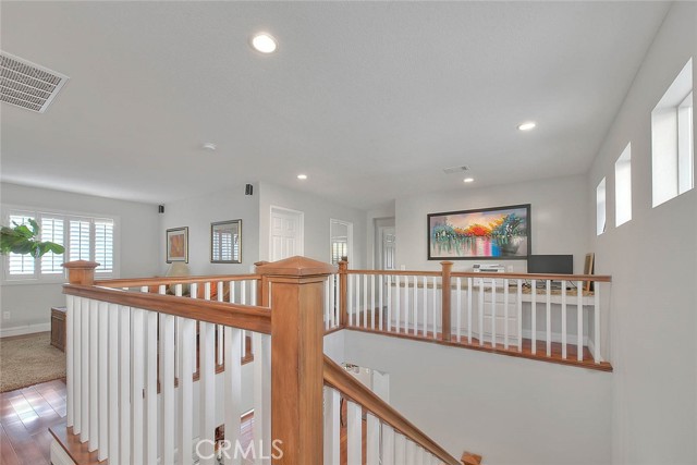 Detail Gallery Image 46 of 67 For 27641 Atlas Ln, Canyon Country,  CA 91351 - 4 Beds | 2/1 Baths