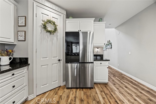 7800 Botany Street, Chino CA: https://media.crmls.org/medias/ac35a2b4-aed7-4838-9ee6-b6cb81dff7df.jpg