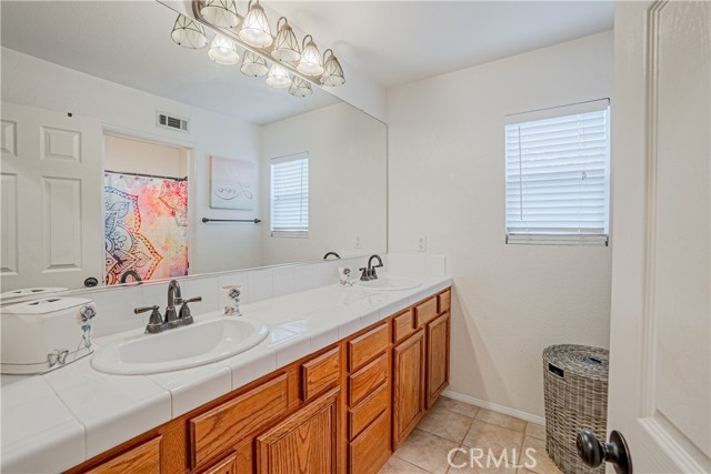 Detail Gallery Image 26 of 75 For 29373 via Milagro, Valencia,  CA 91354 - 4 Beds | 2/1 Baths