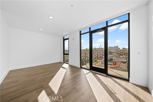 Image 1 for 218 N El Molino AVE #501