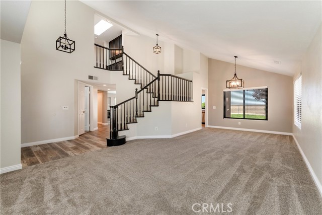 Detail Gallery Image 4 of 31 For 5809 Almond Valley Way, Lancaster,  CA 93536 - 4 Beds | 3 Baths