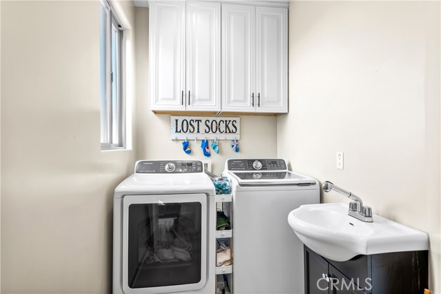 2210 Robinson Street, Redondo Beach, California 90278, 5 Bedrooms Bedrooms, ,4 BathroomsBathrooms,Residential,Sold,Robinson Street,SB22055222