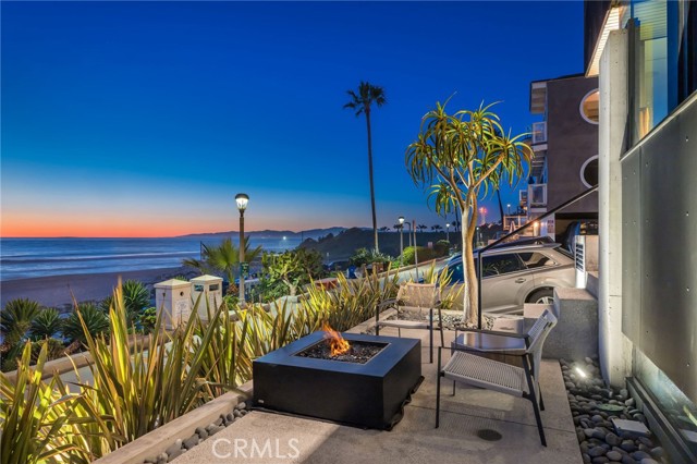 4320 The Strand, Manhattan Beach, California 90266, 3 Bedrooms Bedrooms, ,1 BathroomBathrooms,Residential,For Sale,The Strand,SB25006940