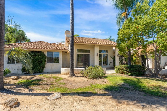 1145 Sea Larke Drive, Fallbrook CA: https://media.crmls.org/medias/ac3896c3-d9bd-4e81-ae5e-33562e8ed142.jpg