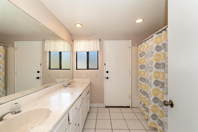 Detail Gallery Image 18 of 34 For 121 E Baseline Rd, Claremont,  CA 91711 - 4 Beds | 2/1 Baths
