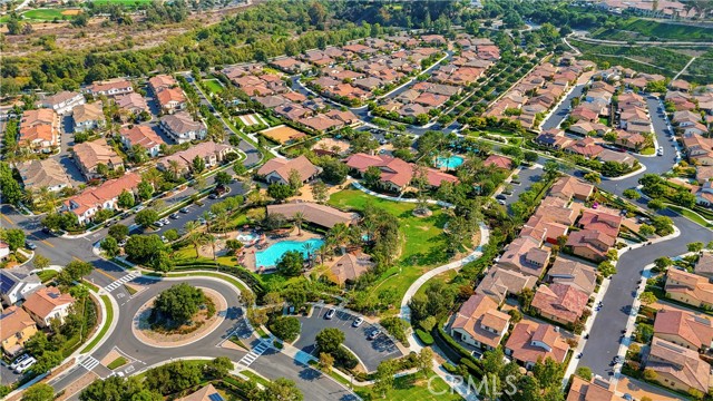 23 Vivido Street, Rancho Mission Viejo CA: https://media.crmls.org/medias/ac39fb94-47ed-4e77-b9eb-f7d380c42022.jpg